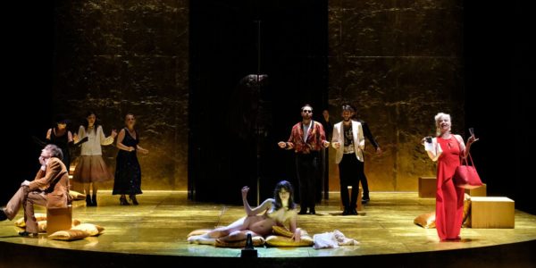 Teatro: all’ Argentina il Satyricon, luce sul vuoto del presente –