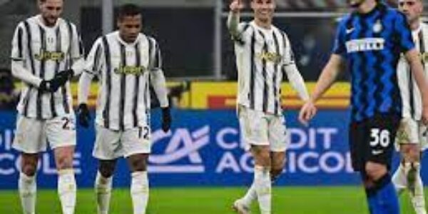 Calcio/Coppa Italia: primo round alla Juve che batte l’Inter (1-2)