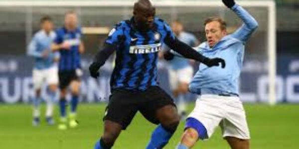 Sport/Calcio: Serie A, l’Inter stende la Lazio (3-1) e si riprende la vetta