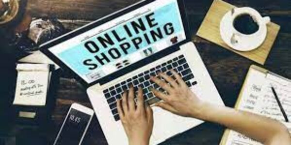 Moda/ Lo shopping online: i pro e i contro 