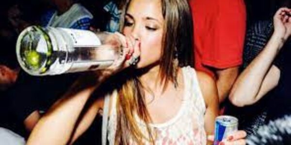 Giovani/Il “binge-drinking: come accorciare la vita in un bicchiere